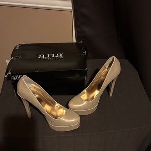 a.n.a Shimmery Taupe Platform High Heels